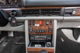 
										1988 Mercedes-Benz 420SEL full									