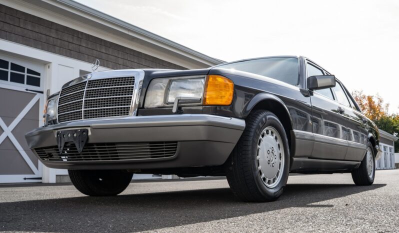 
								1988 Mercedes-Benz 420SEL full									