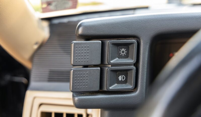 
								1988 Ford Mustang ASC McLaren Convertible full									