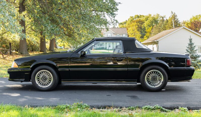 
								1988 Ford Mustang ASC McLaren Convertible full									