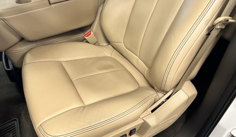 
								2012 Ford F-150 Lariat SuperCrew full									