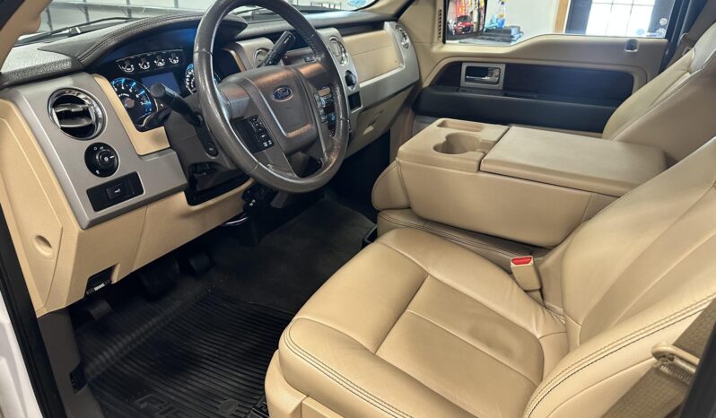 
								2012 Ford F-150 Lariat SuperCrew full									