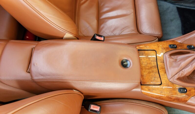 
								2003 Aston Martin DB7 V12 Vantage Volante 6-Speed full									