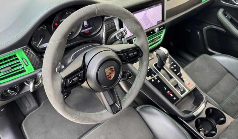 
								2022 Porsche Macan GTS full									