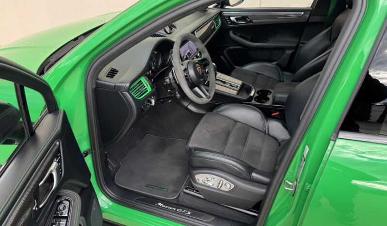 
								2022 Porsche Macan GTS full									