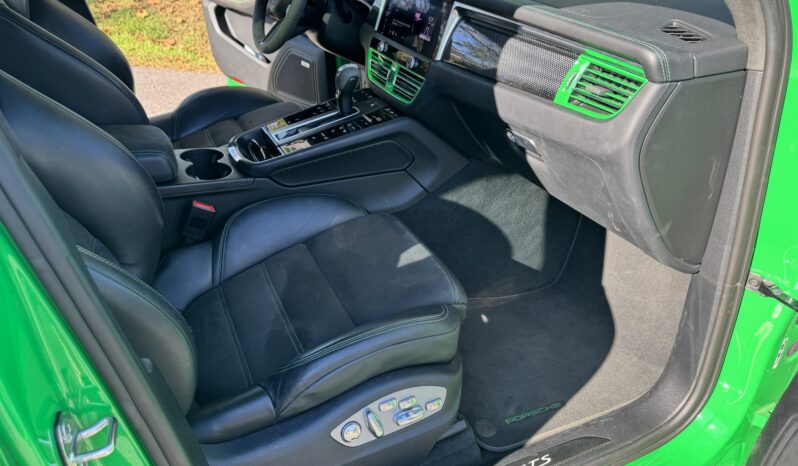 
								2022 Porsche Macan GTS full									