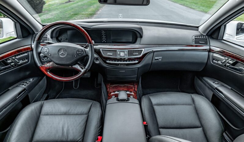 
								2012 Mercedes-Benz S550 4MATIC full									