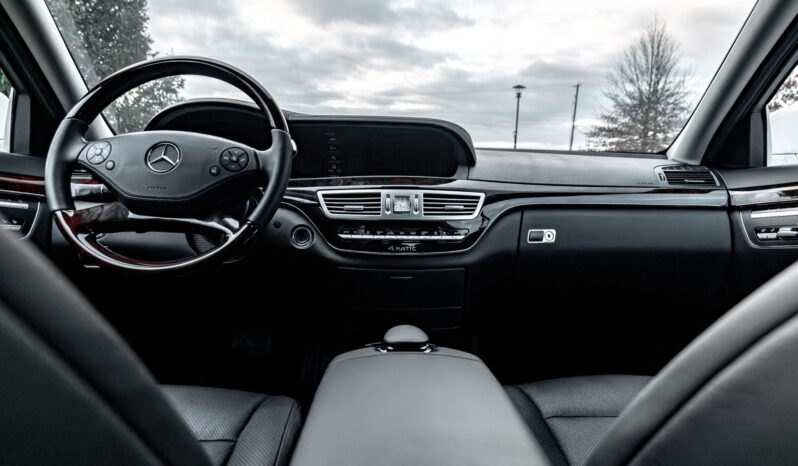 
								2012 Mercedes-Benz S550 4MATIC full									