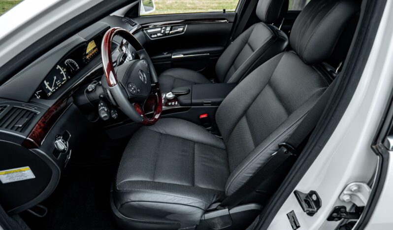 
								2012 Mercedes-Benz S550 4MATIC full									