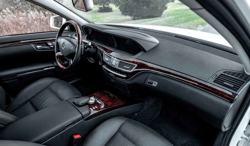 
								2012 Mercedes-Benz S550 4MATIC full									