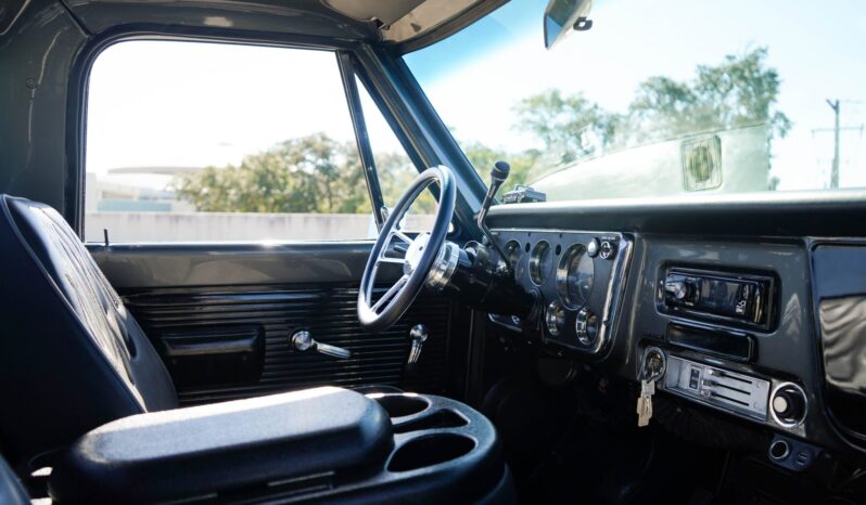 
								1971 Chevrolet C10 Pickup full									