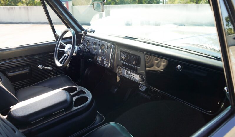 
								1971 Chevrolet C10 Pickup full									