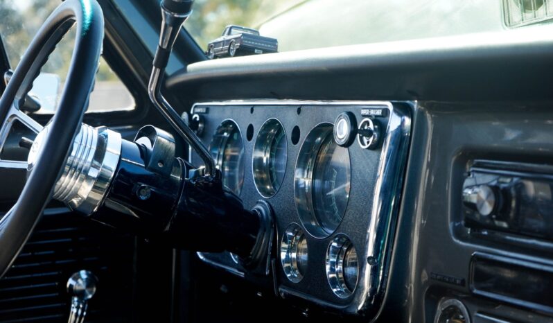 
								1971 Chevrolet C10 Pickup full									