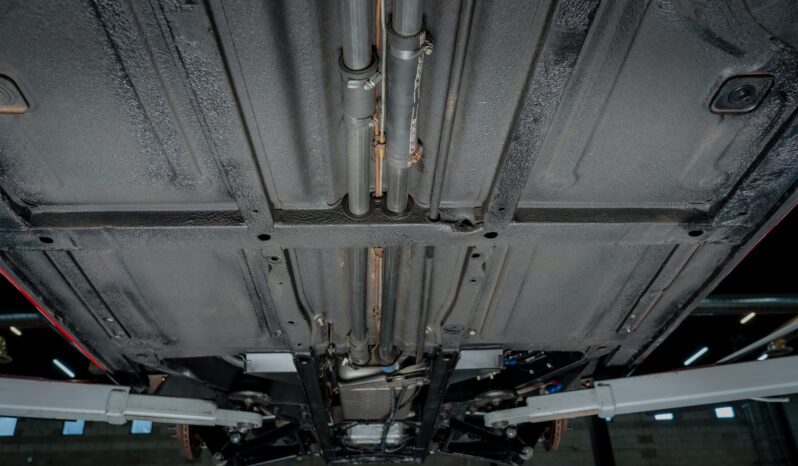 
								1973 DeTomaso Pantera full									