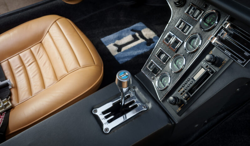 
								1973 DeTomaso Pantera full									