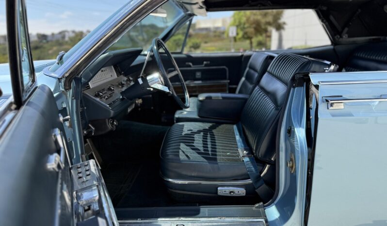 
								1966 Lincoln Continental Convertible full									