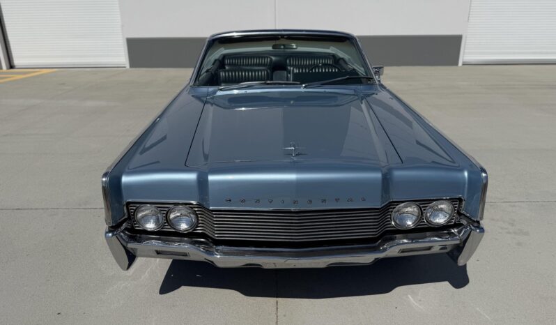 1966 Lincoln Continental Convertible 1