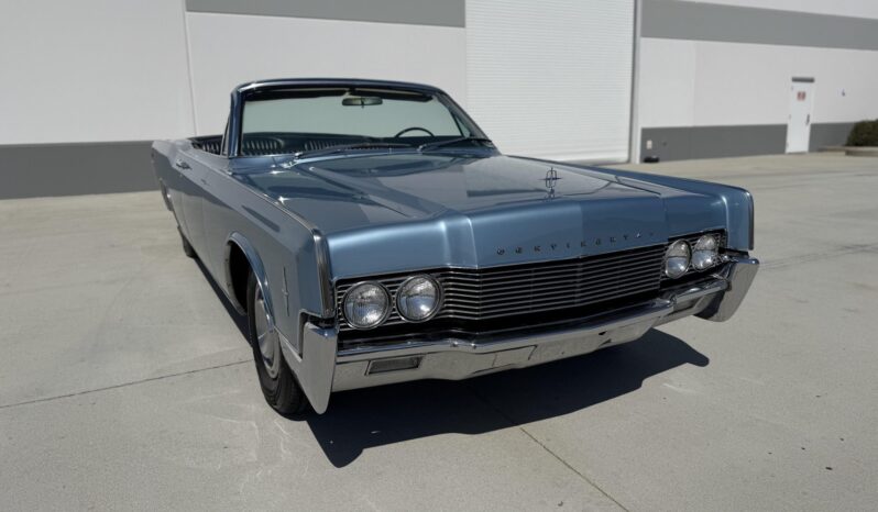 
								1966 Lincoln Continental Convertible full									