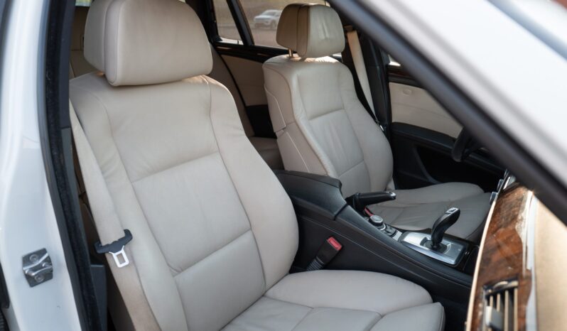 
								2010 BMW 535i xDrive Sports Wagon M Sport full									