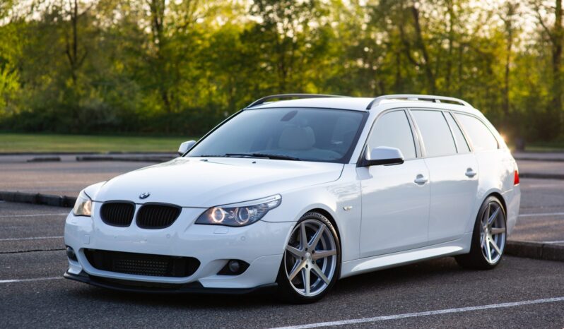 
								2010 BMW 535i xDrive Sports Wagon M Sport full									