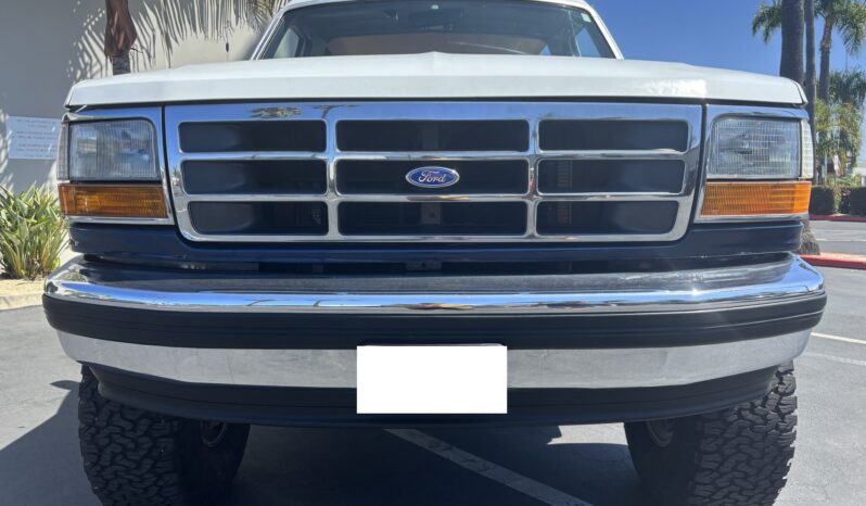 
								1993 Ford Bronco XLT full									