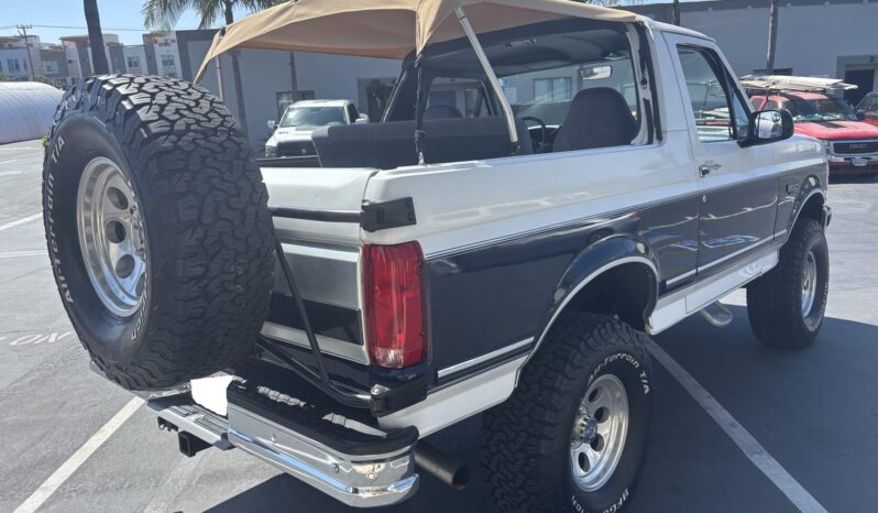 
								1993 Ford Bronco XLT full									