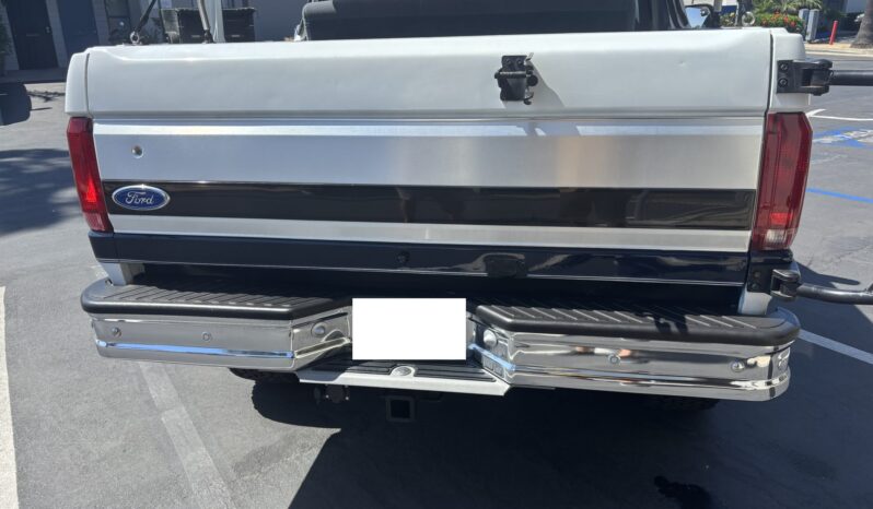 
								1993 Ford Bronco XLT full									