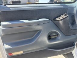 
										1993 Ford Bronco XLT full									