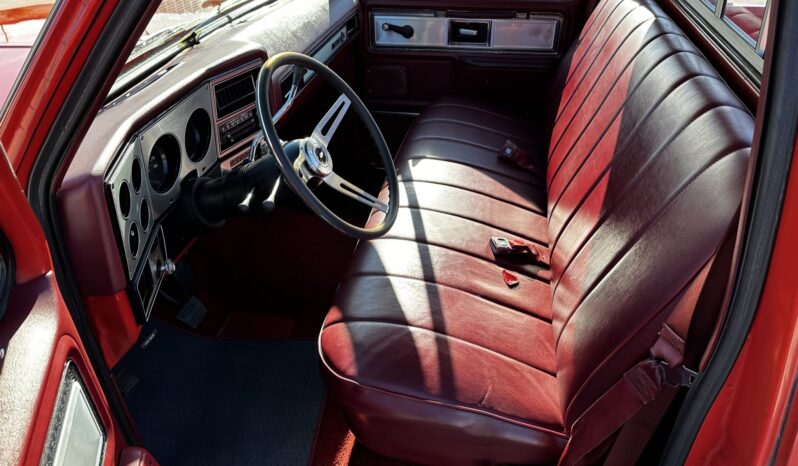 
								1980 GMC C1500 Sierra Classic full									