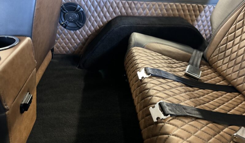 
								1971 Ford Bronco 302 full									