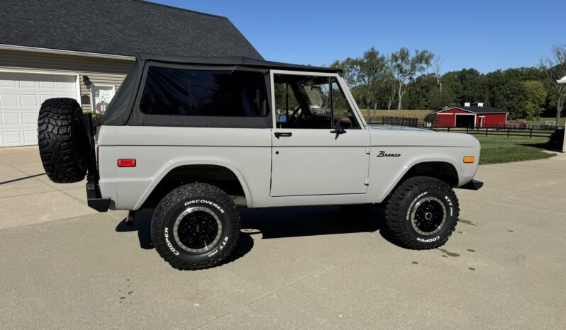 
								1971 Ford Bronco 302 full									