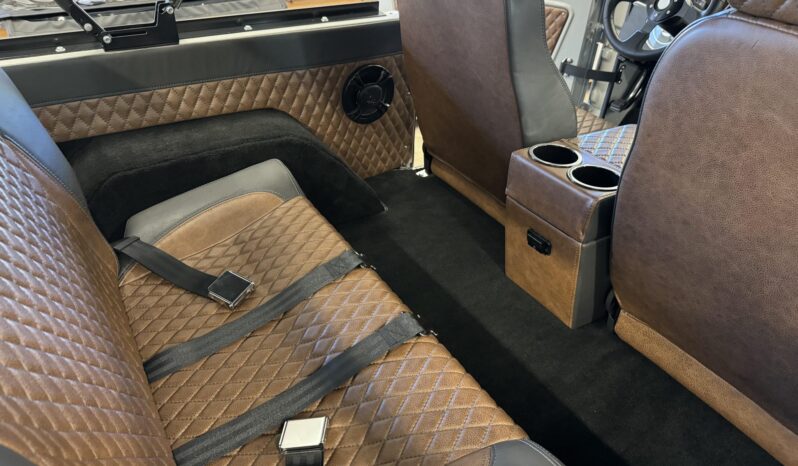 
								1971 Ford Bronco 302 full									