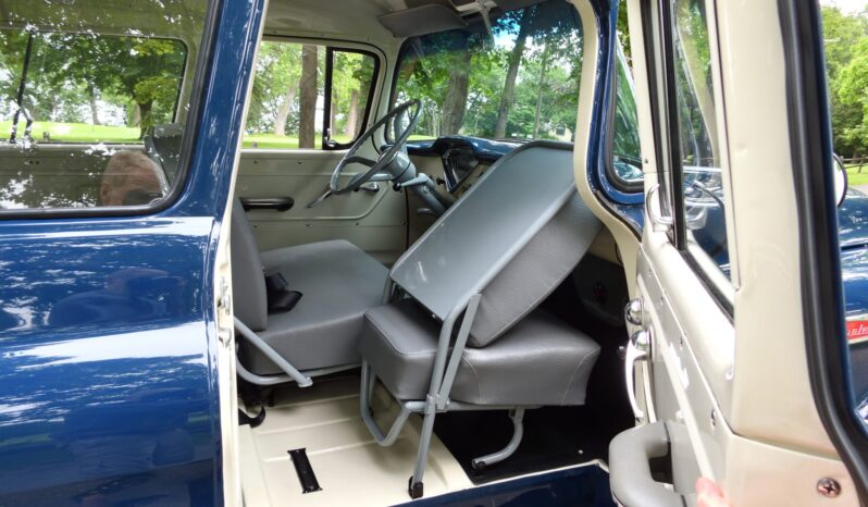 								1957 Chevrolet Suburban Carryall full									