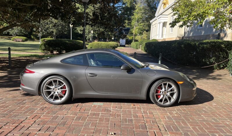								2012 Porsche 911 Carrera S Coupe full									
