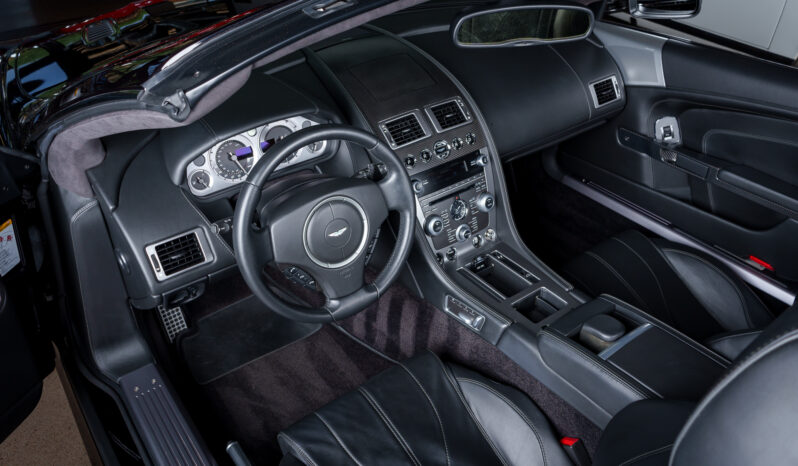 								2014 Aston Martin DB9 Volante full									