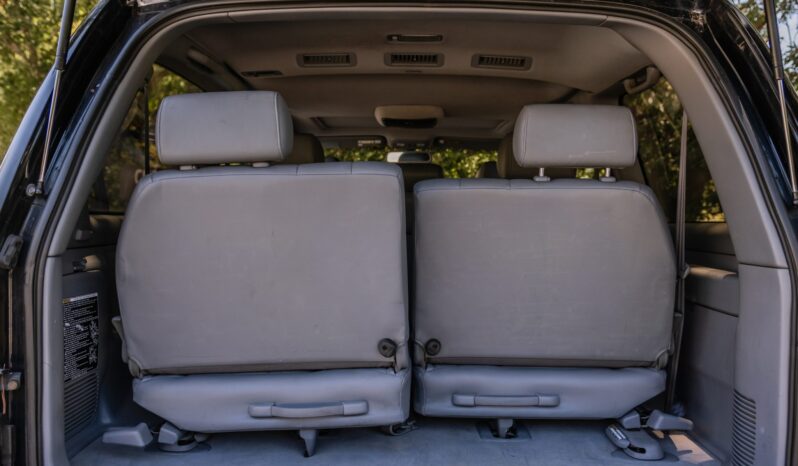 
								2002 Lexus LX470 full									