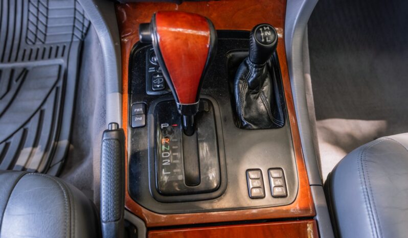 
								2002 Lexus LX470 full									