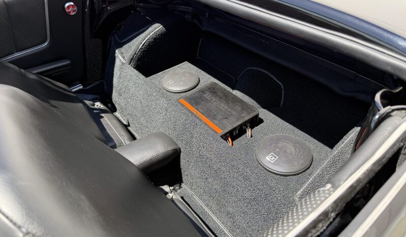 
								1964 Chevrolet Corvette Convertible 5-Speed full									