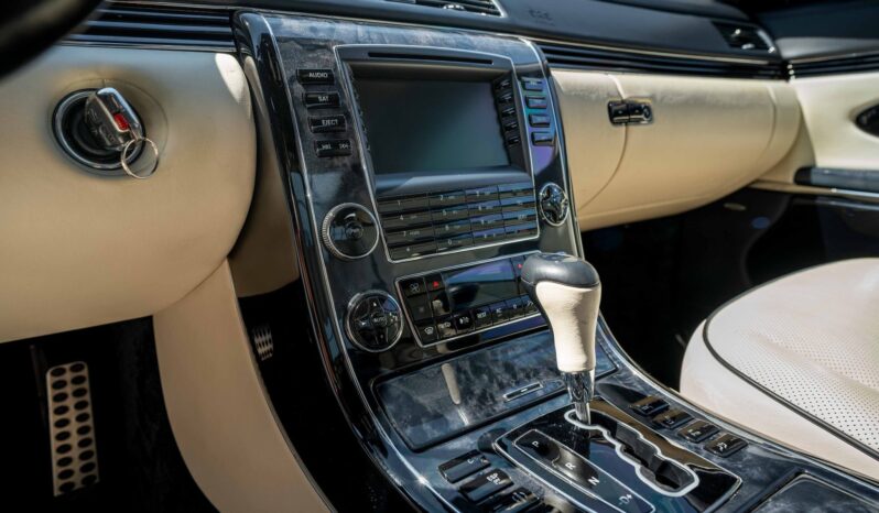 
								2008 Maybach 62S Partition full									