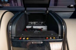 
										2008 Maybach 62S Partition full									