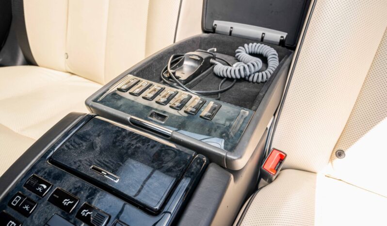 
								2008 Maybach 62S Partition full									