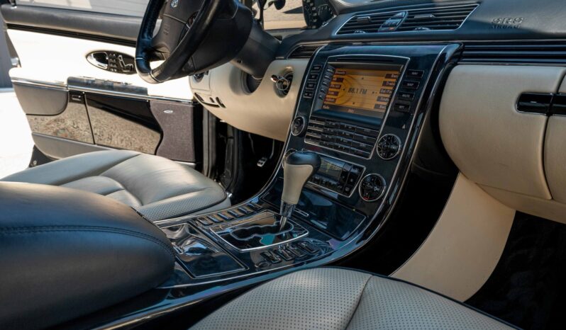 
								2008 Maybach 62S Partition full									