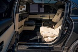
										2008 Maybach 62S Partition full									