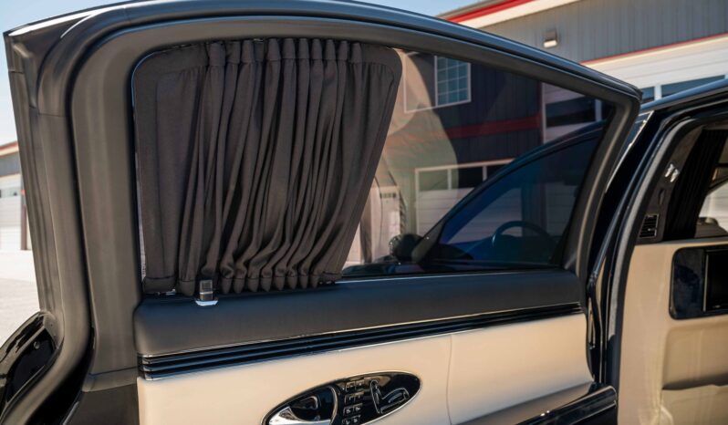 
								2008 Maybach 62S Partition full									