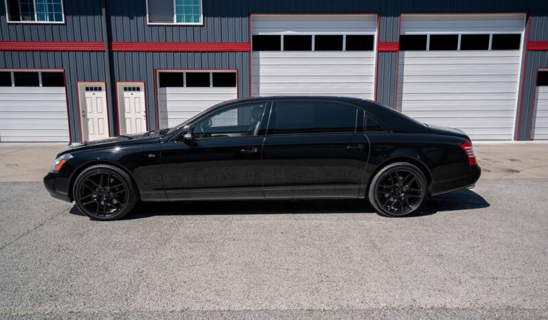 
								2008 Maybach 62S Partition full									