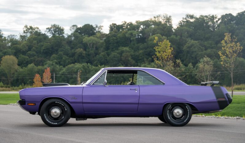 
								1971 Dodge Dart Swinger full									