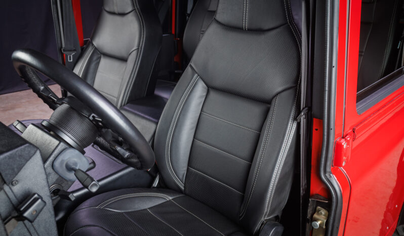 
								1984 Land Rover 110 full									