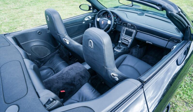 
								2005 Porsche 911 Carrera Cabriolet 6-Speed full									