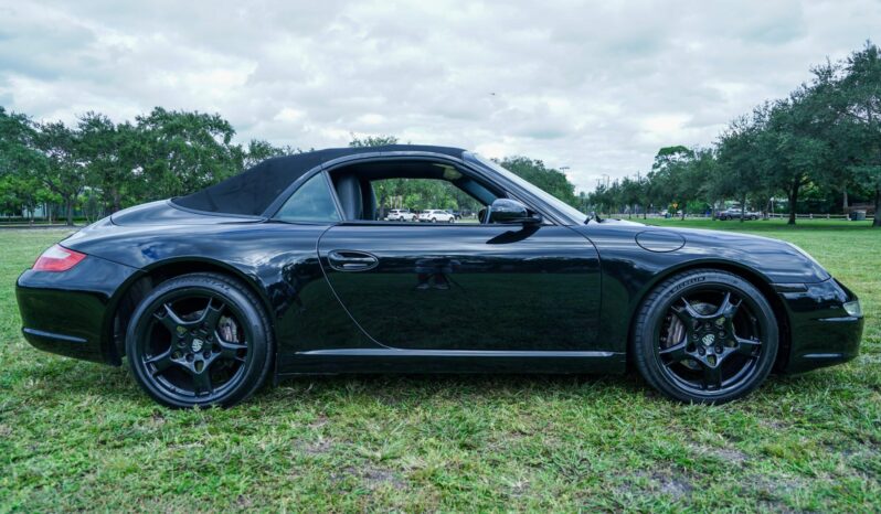 
								2005 Porsche 911 Carrera Cabriolet 6-Speed full									