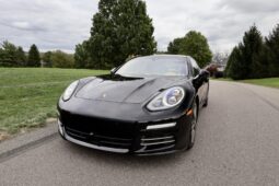 
										2014 Porsche Panamera 4S Executive full									